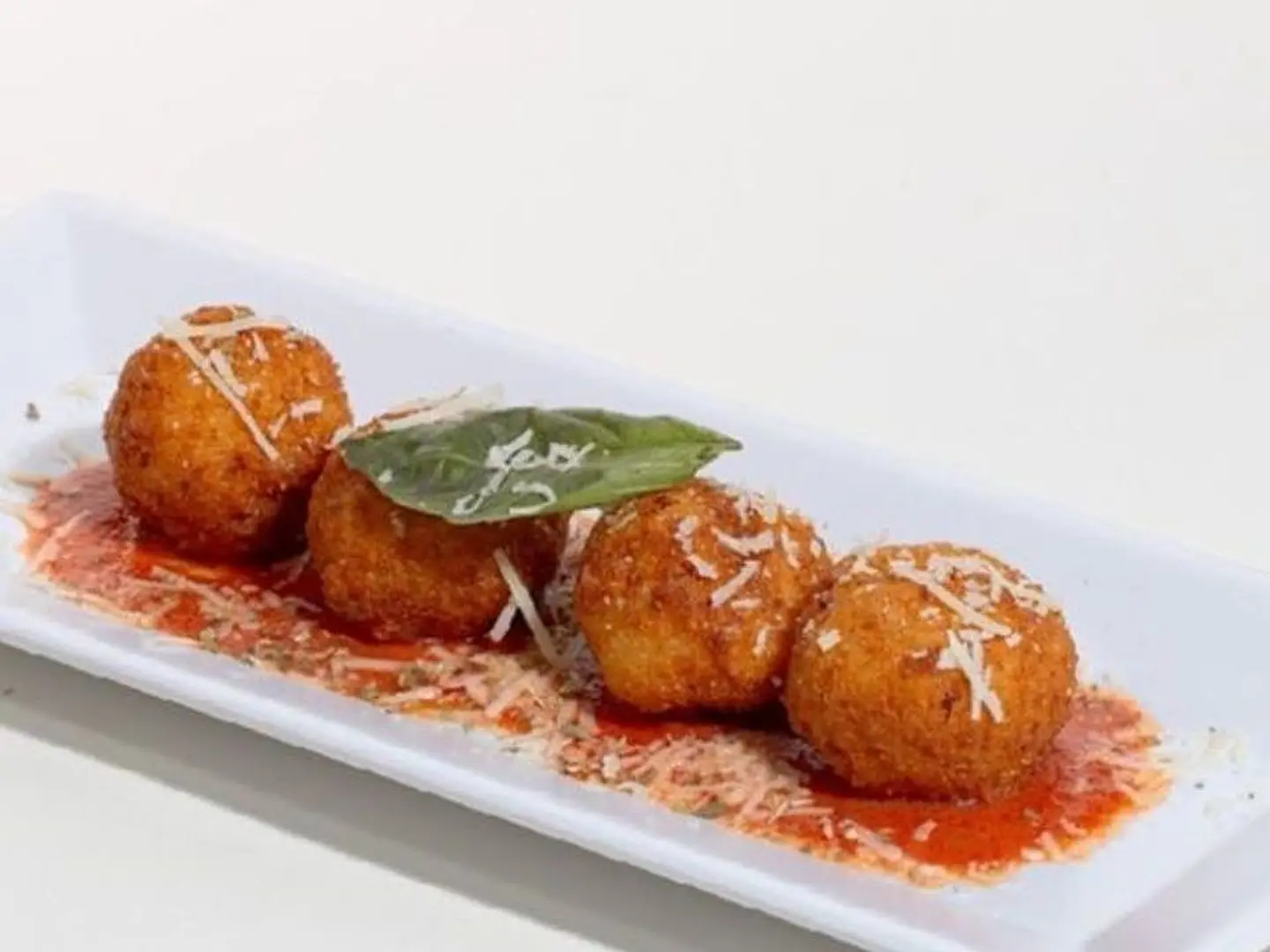 كرات المكرونة المحشية