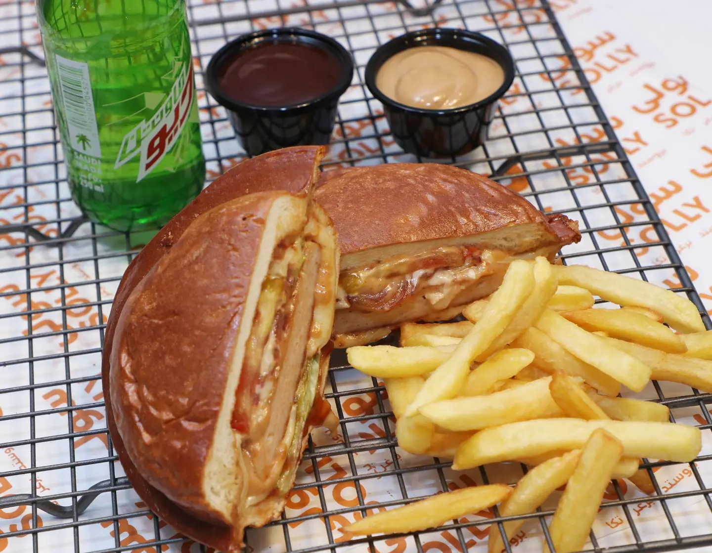 Meat Ufo Burger Meal