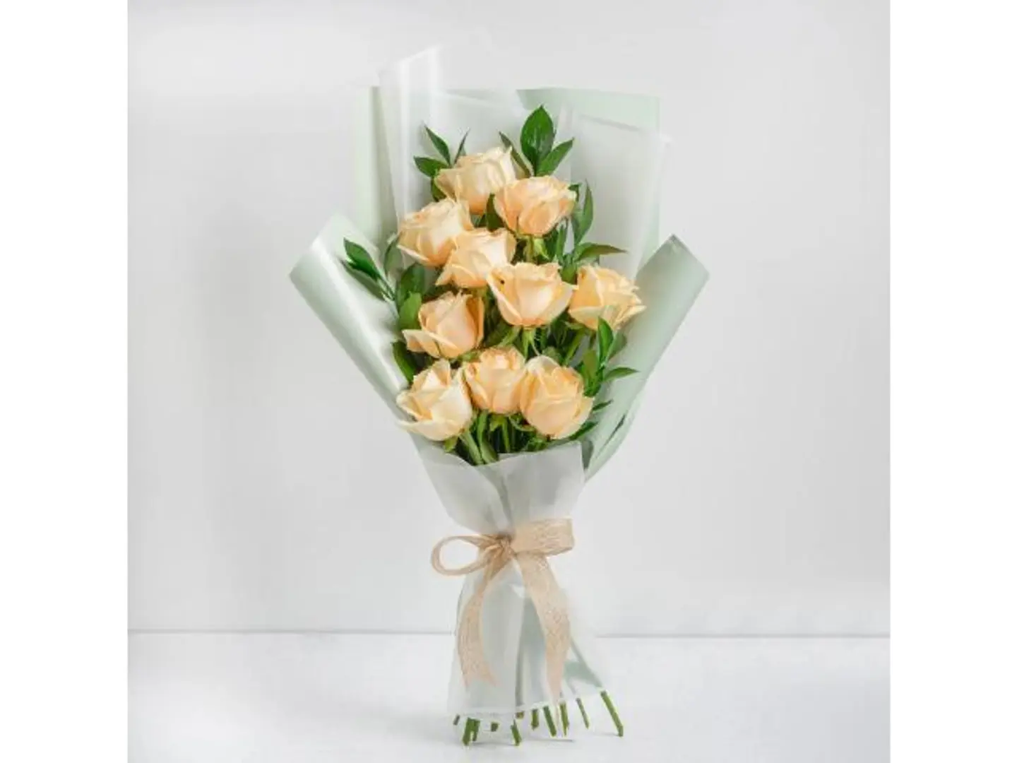 Nice Peach Roses Bouquet