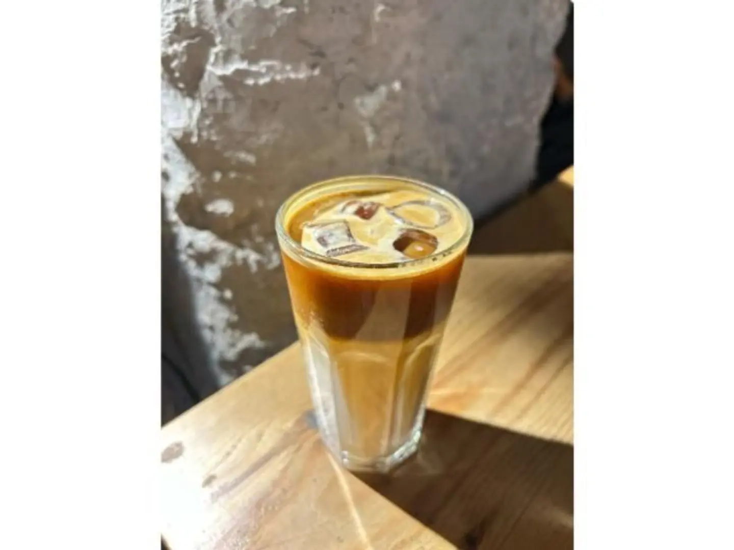 لاتيه بالثلج