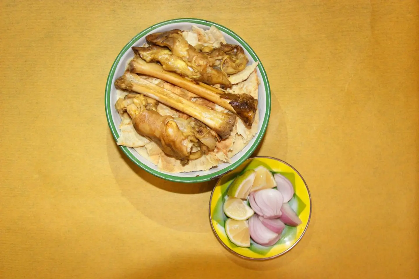 2 قطعة كراعين غنم