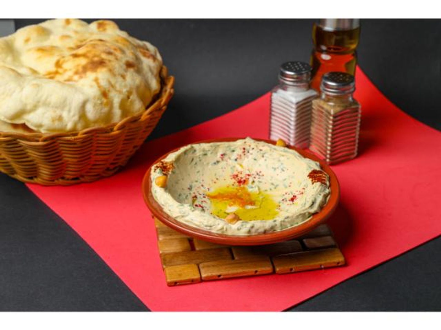 Beirut Style Hummus
