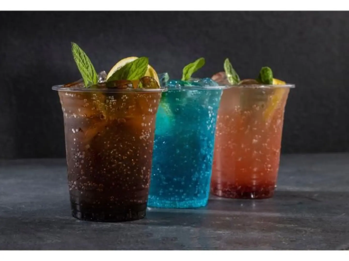 موهيتو منعش بطعم التوت الأزرق