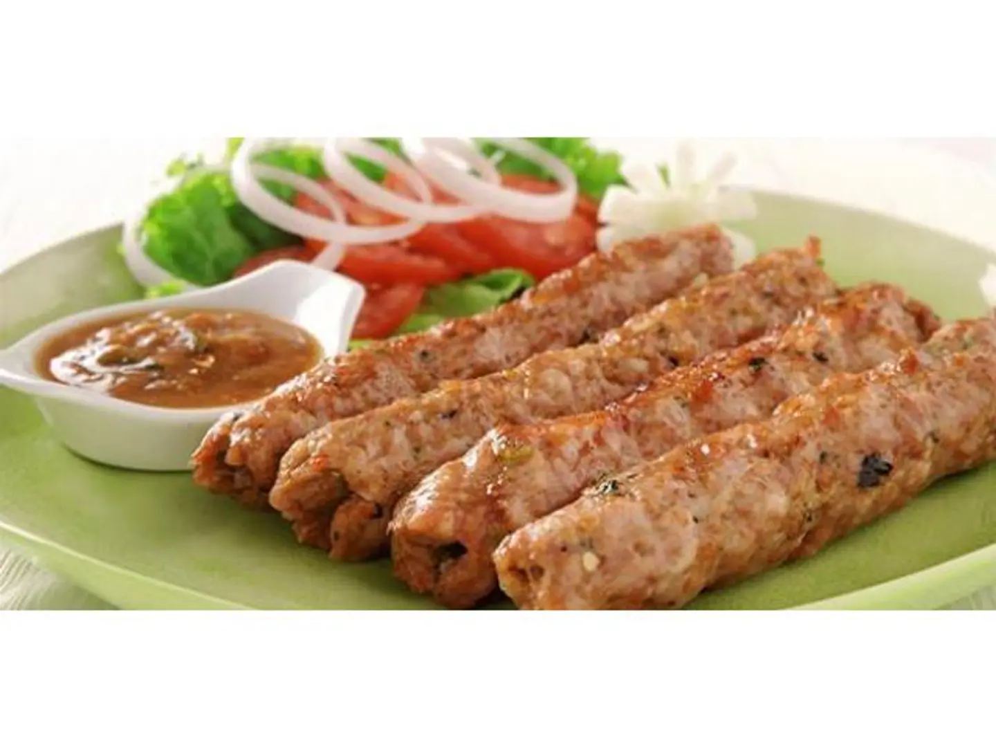 صحن كباب دجاج 4 اسياخ
