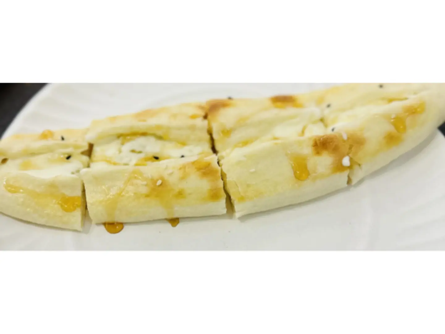 فطيرة لبنة مع عسل