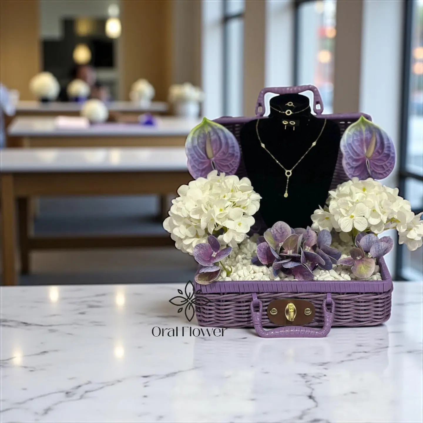 سلة ورد مع التنسيق