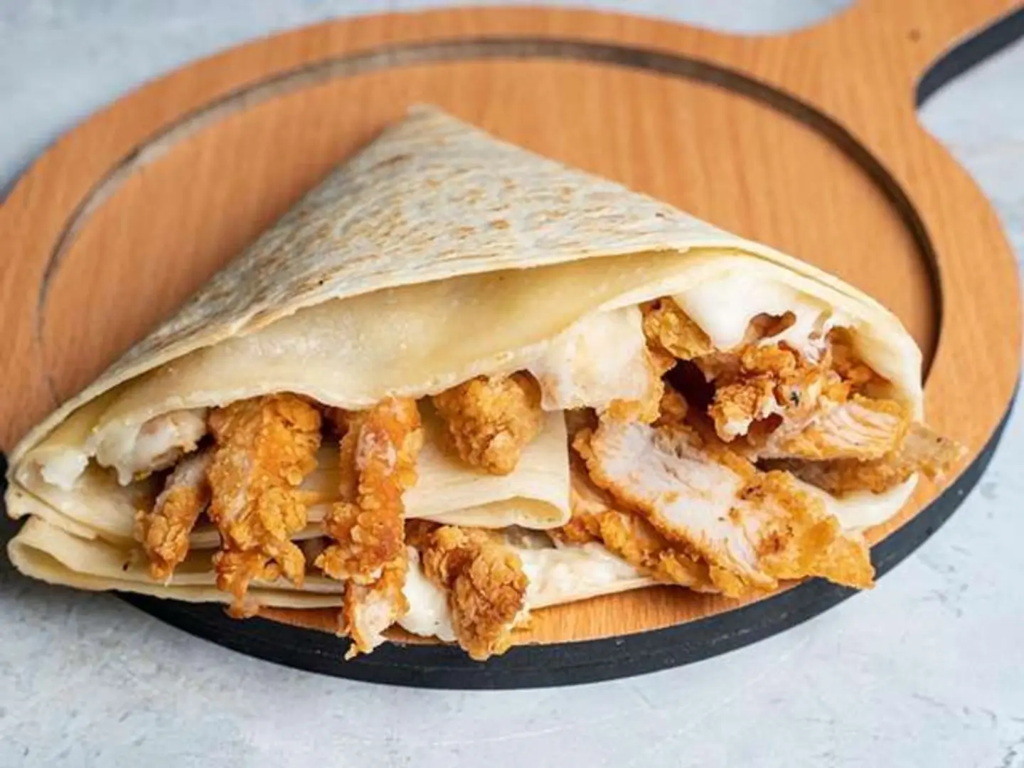 دجاج بالجبنة