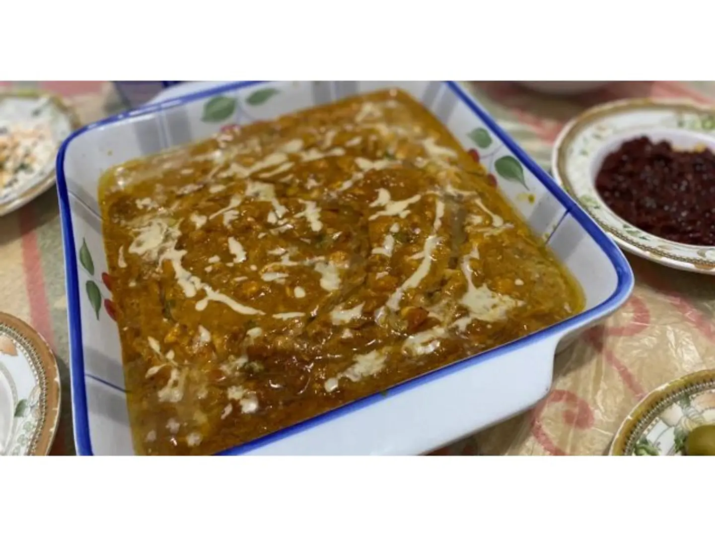 طبق فول مع الكشنة