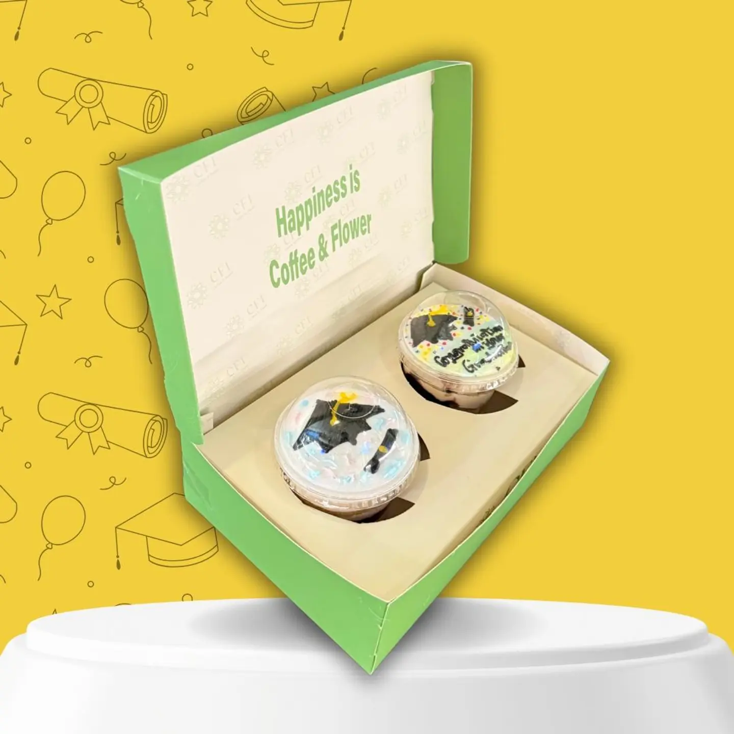 Graduation Box With 2 Cupcakes