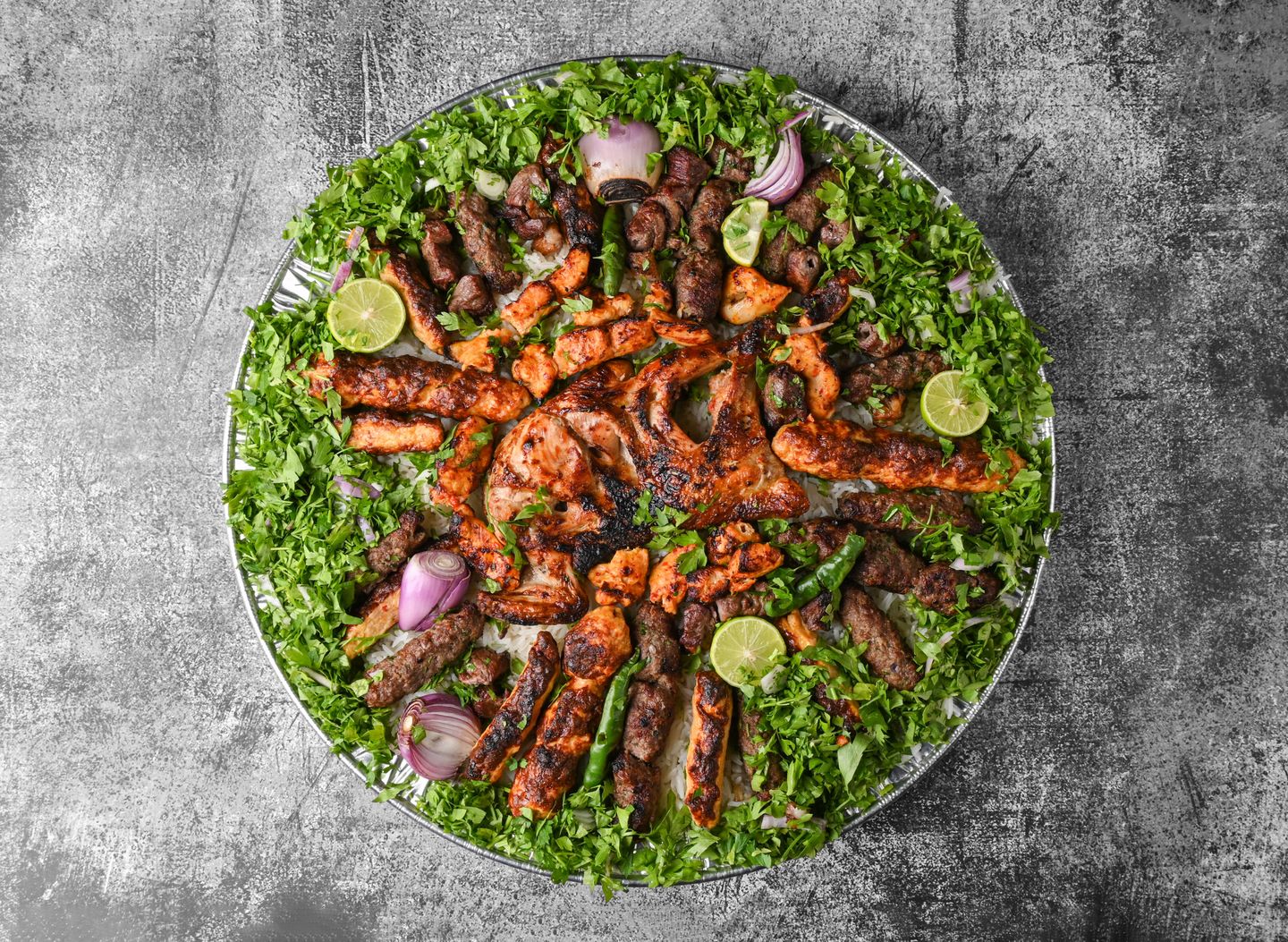 صحن عائلي وسط