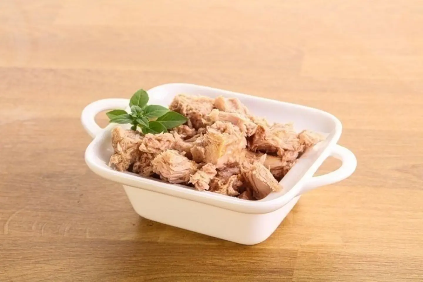 تونة سادة