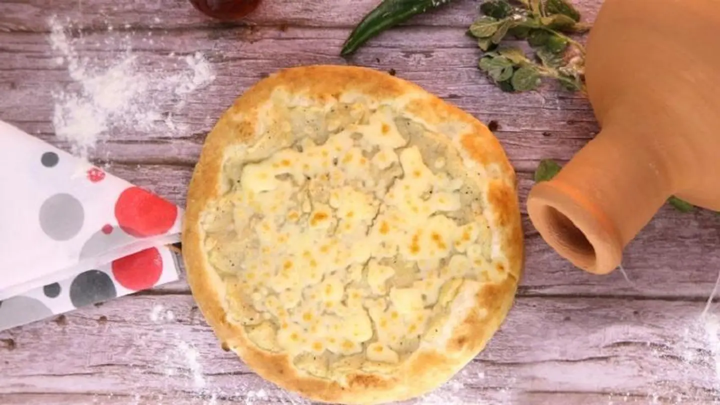 تميس بالجبنة والبطاطس