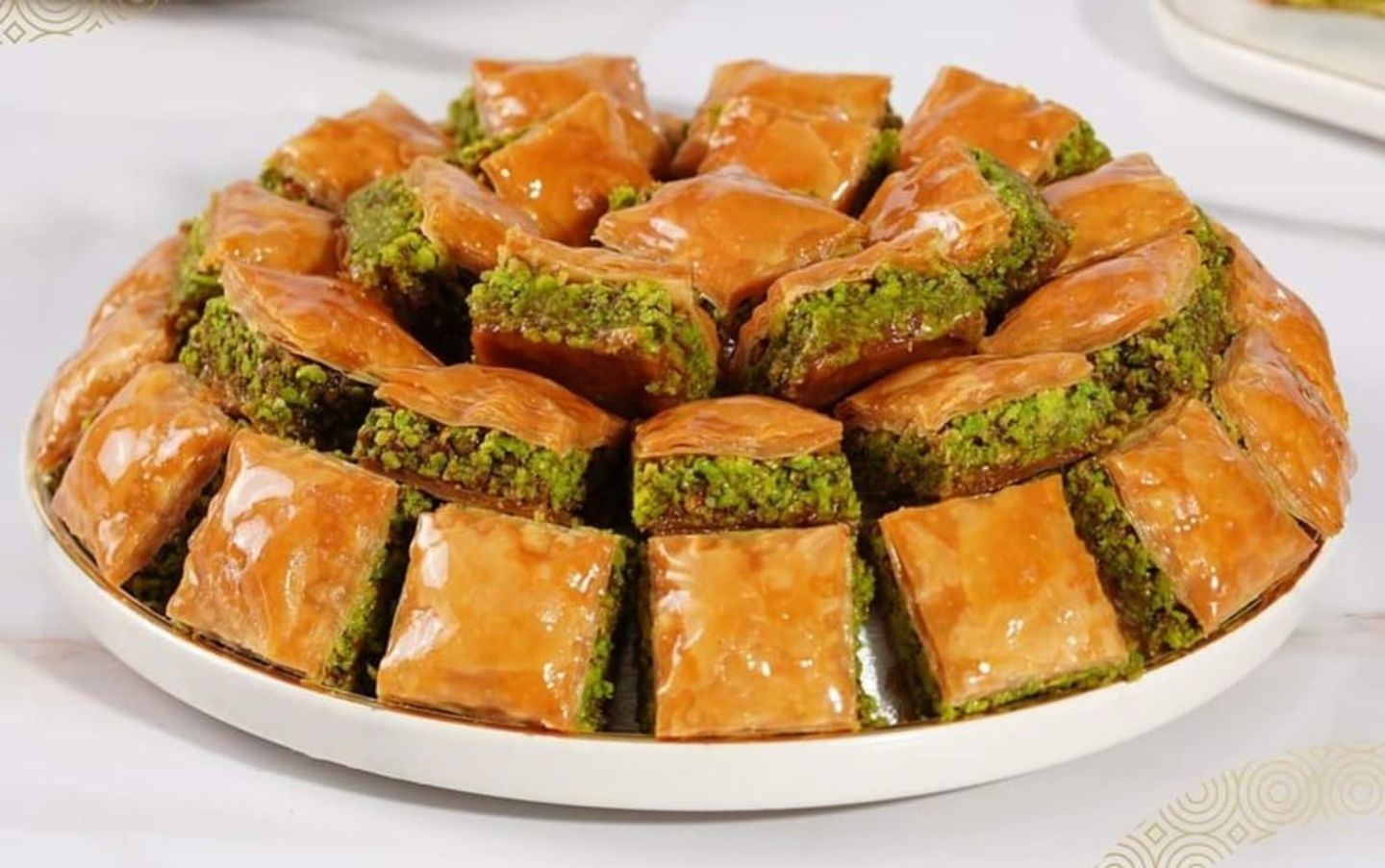 نمورة بالفستق الحلبي