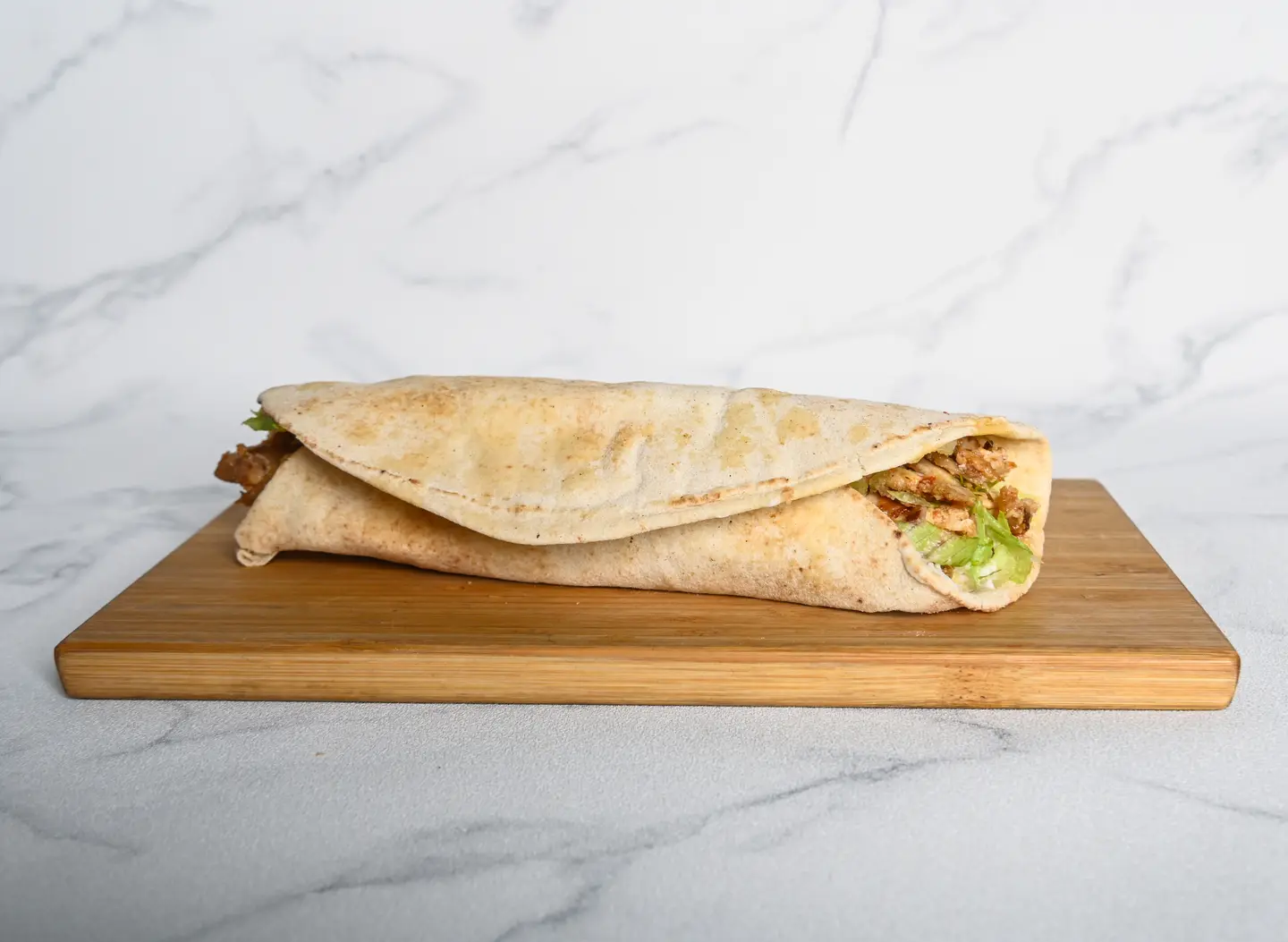 ساندوتش خبز لبناني