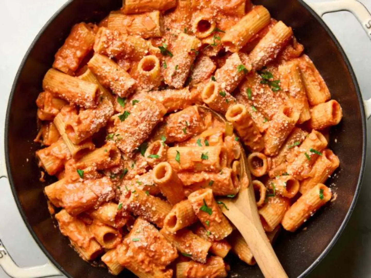ريغاتوني ترافل