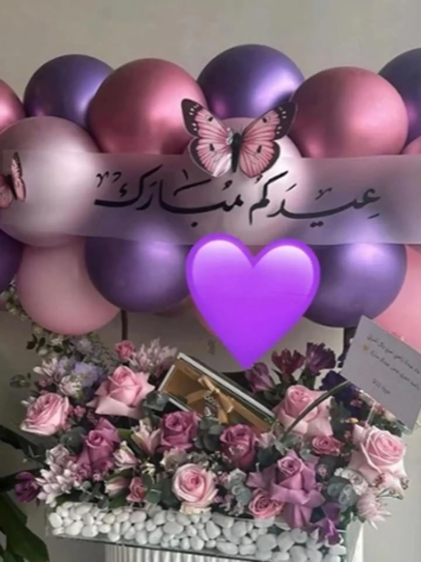 ستاند أكريلك أيقوني مع شكولاتة بستاني