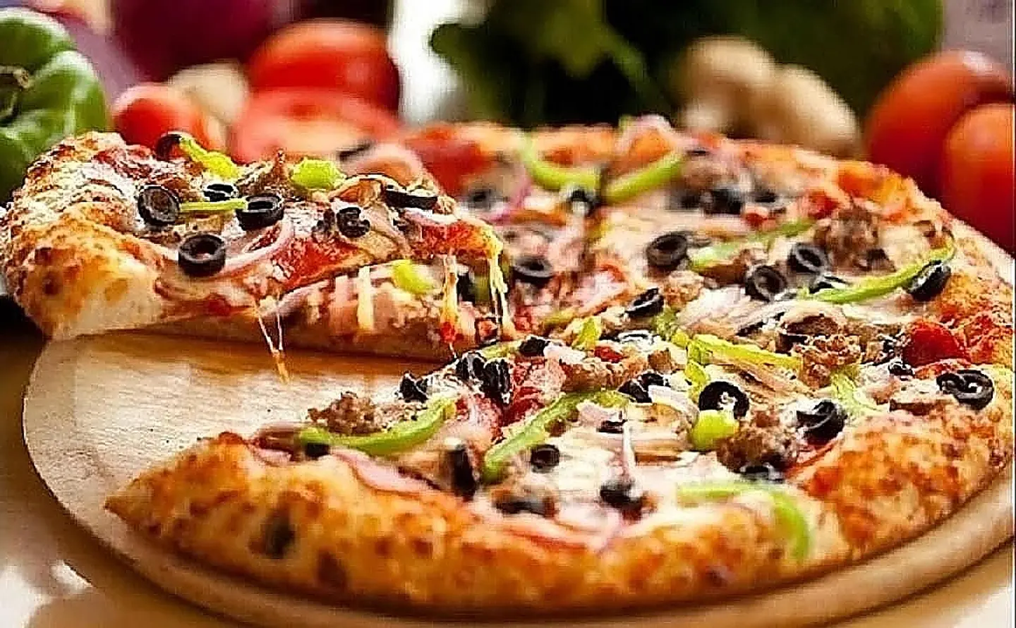 بيتزا الكابوني
