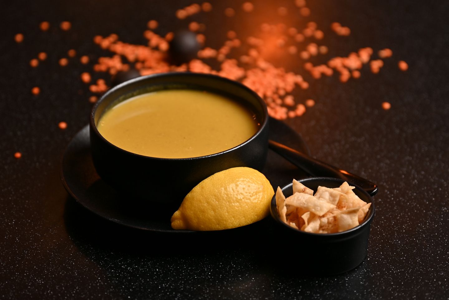 شوربة العدس مع المشمش