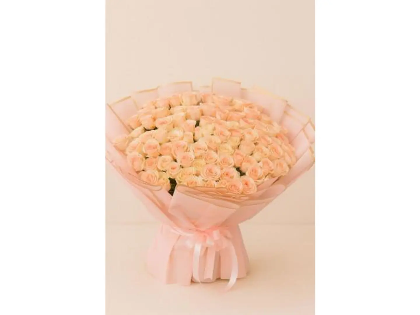 ورود وردية فاتحة جميلة