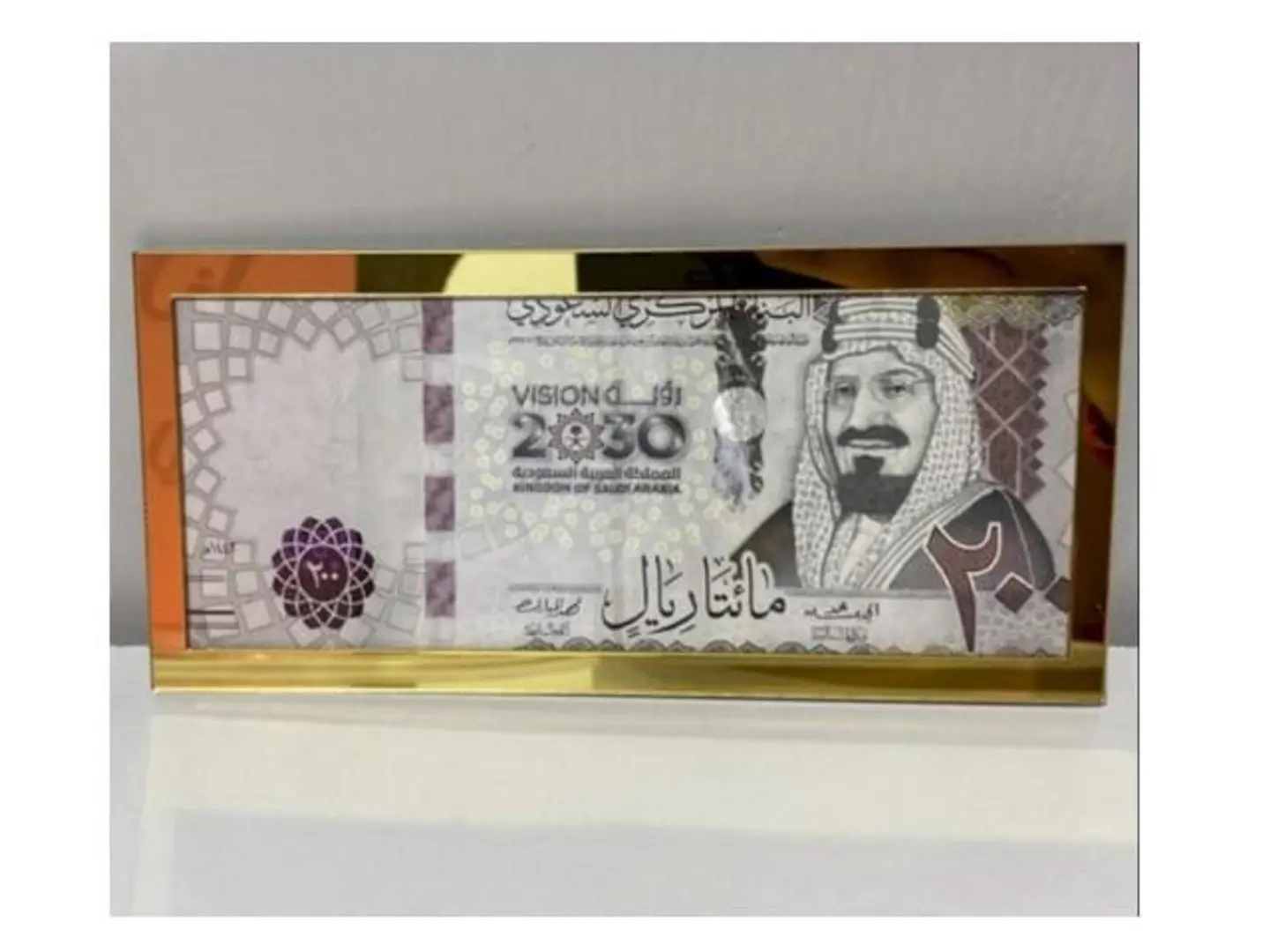 أكريليك سادة