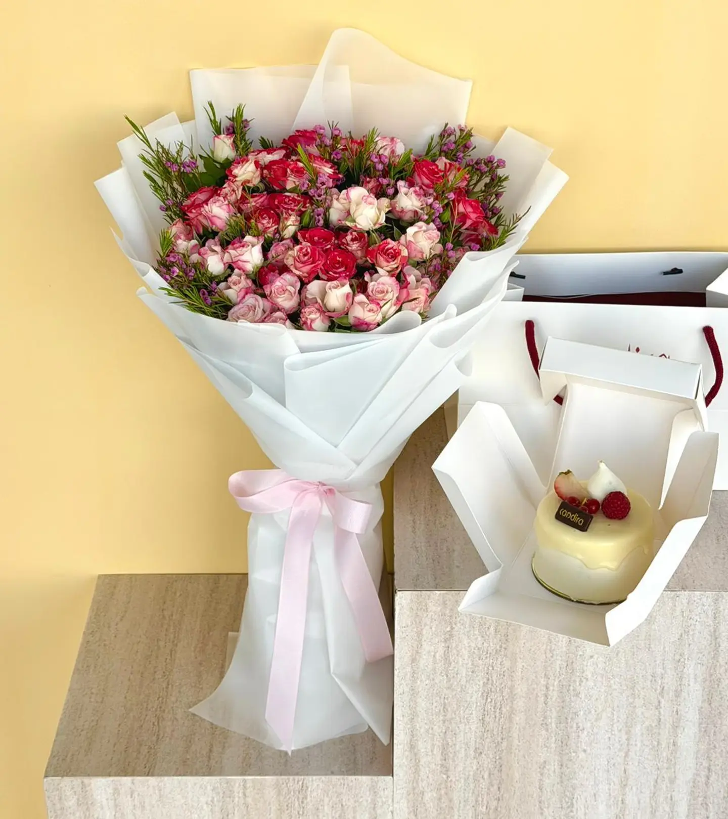 بوكية مكس مع كيكة التوت