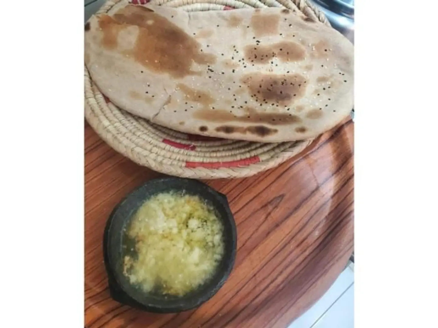 خبز تنور مع رضيفة