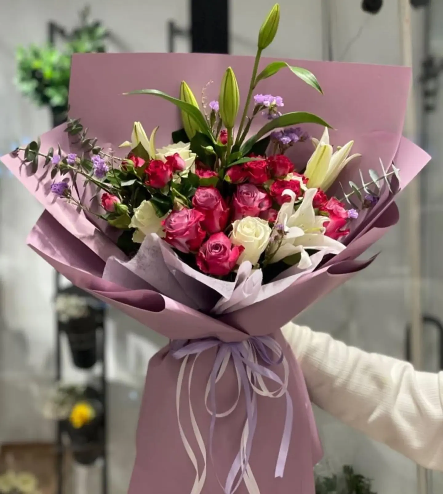 Elegant Mix Roses