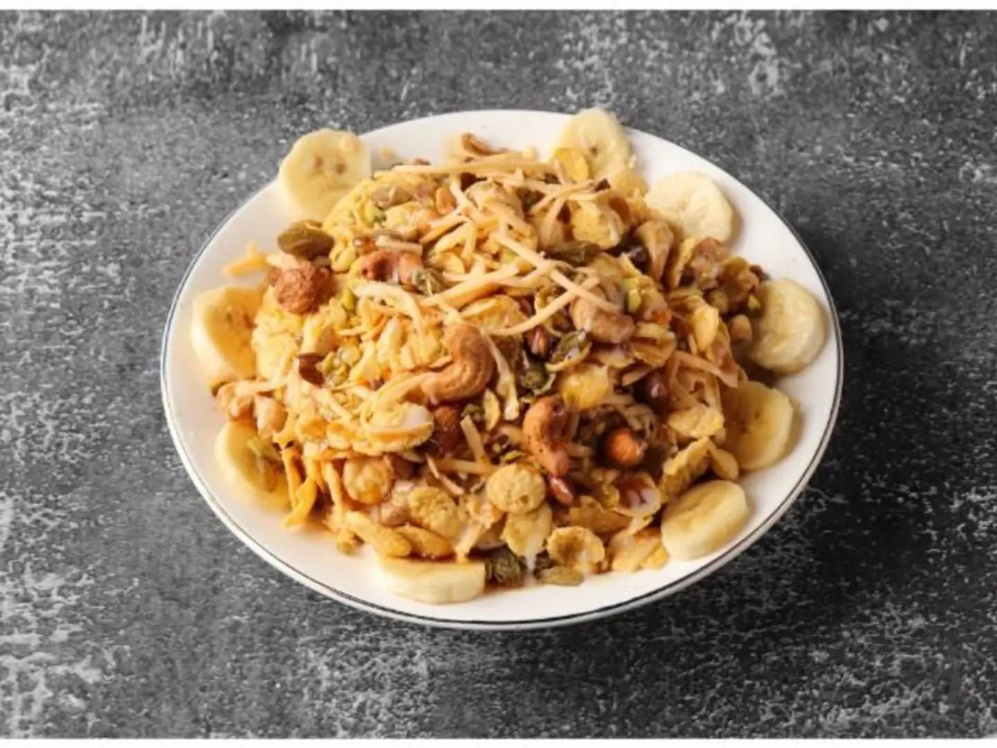 Araisy Masoub With Almonds