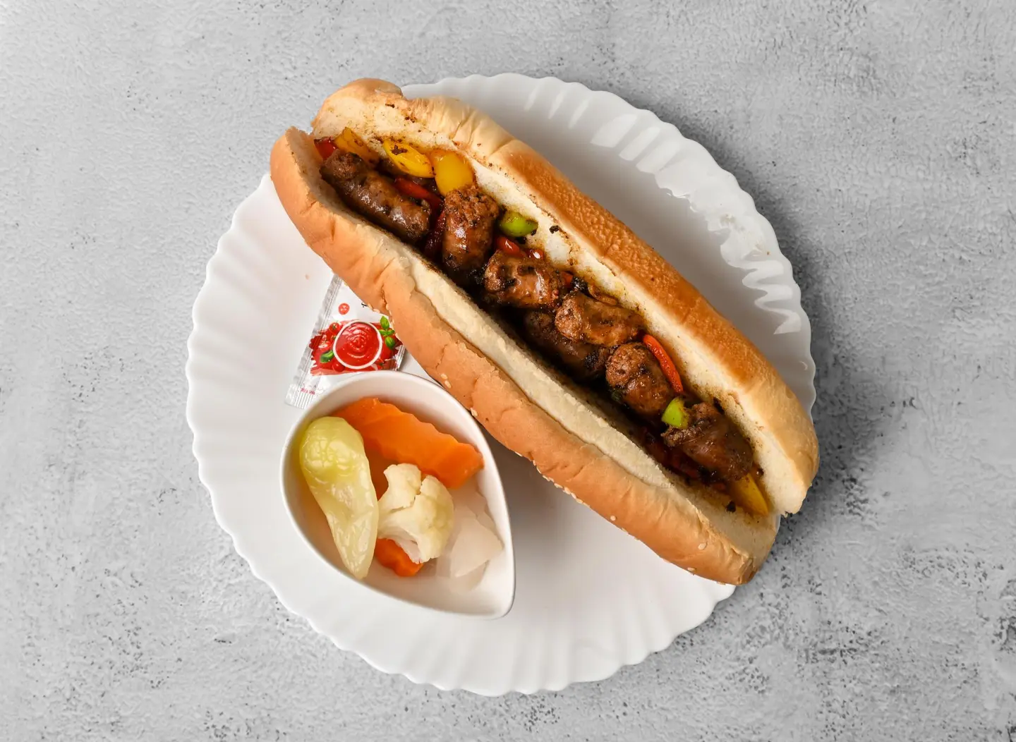 ساندوتش سجق مشوي