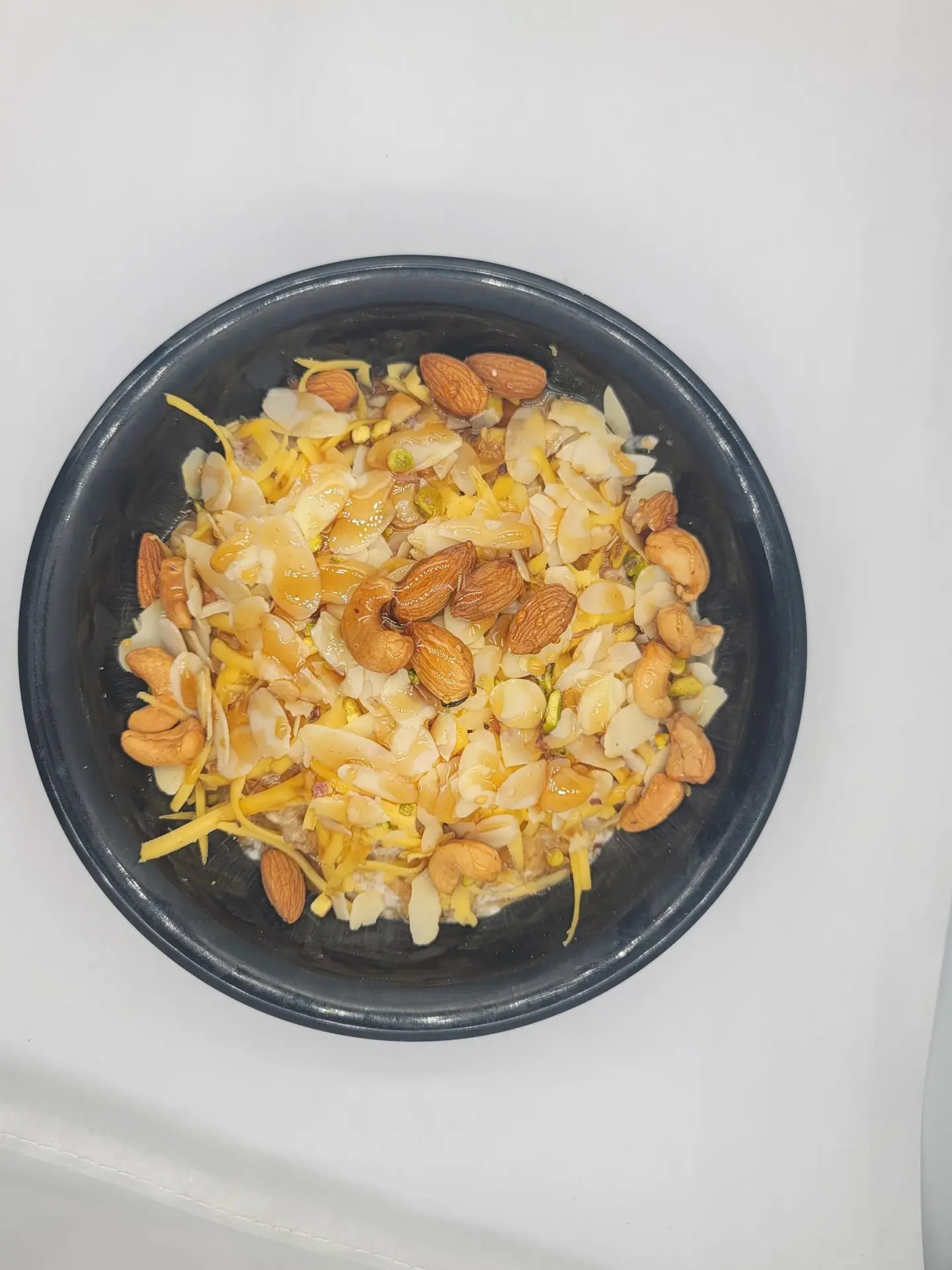 معصوب ملكي جين مكسرات