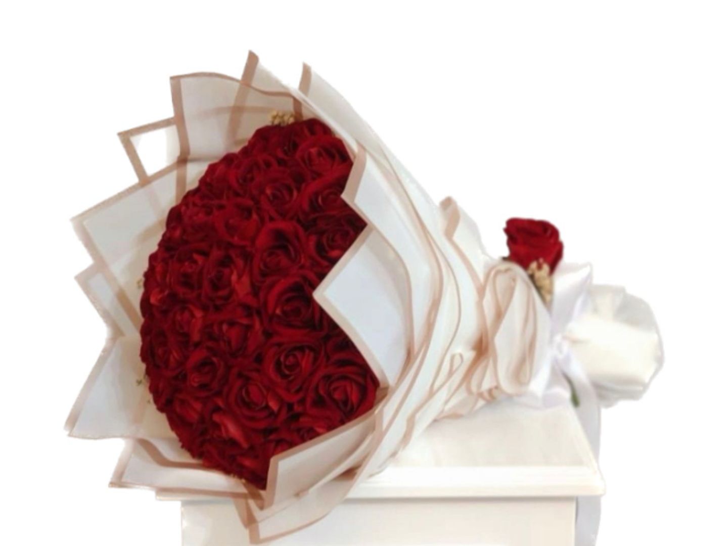 باقة دائرية احمر