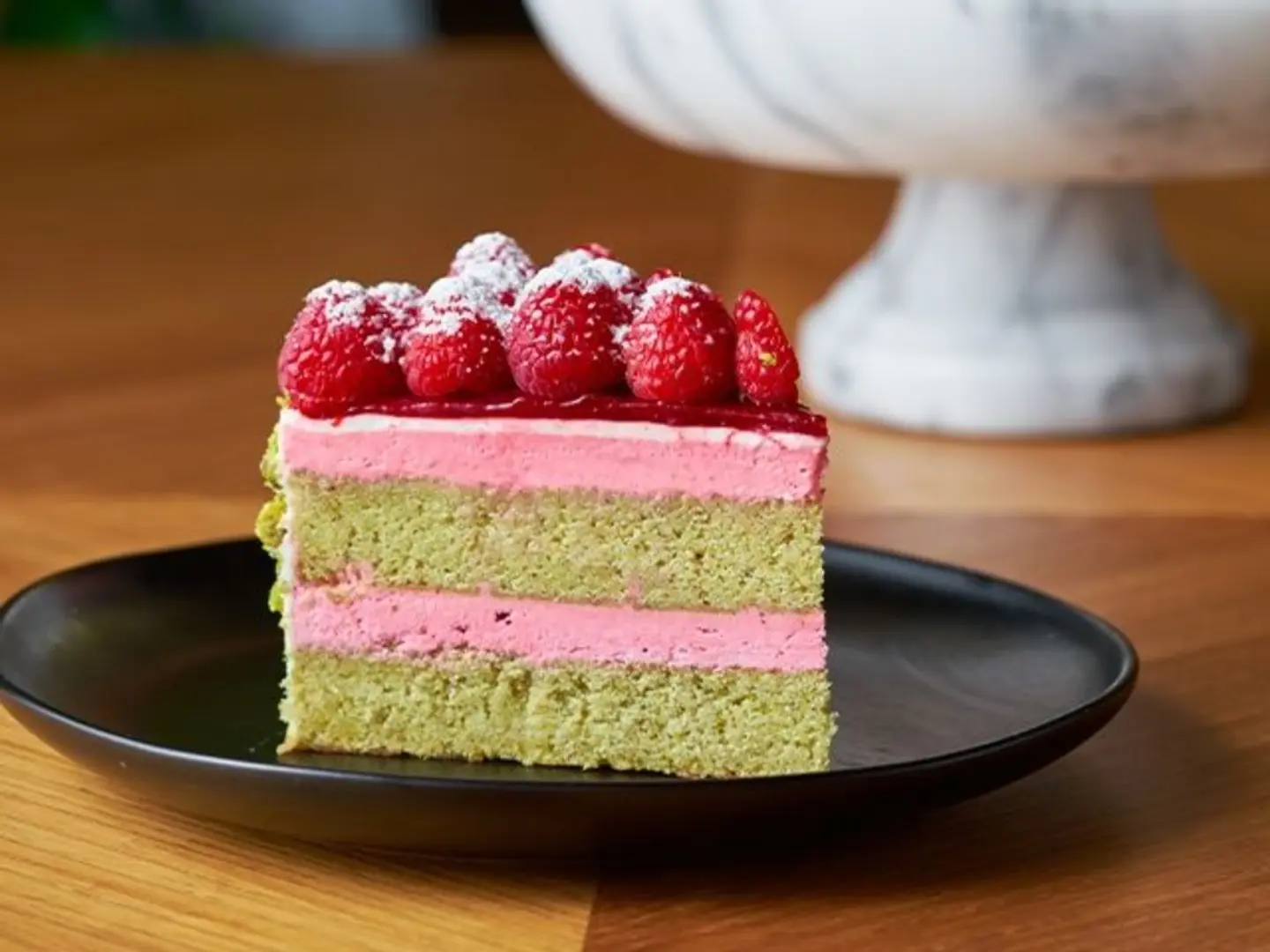 Pistachio & Raspberry Cake
