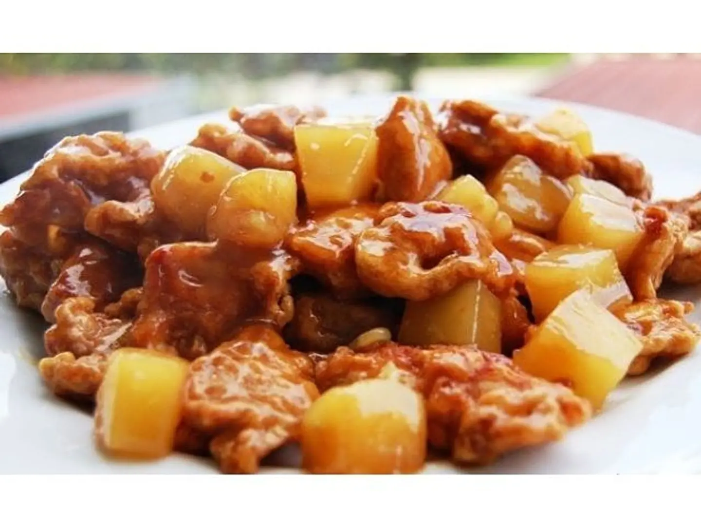 دجاج بالصلصة الحامضة مع الأناناس