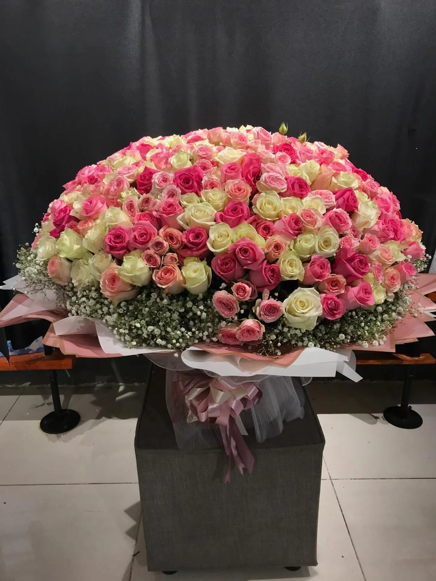 500 Pink .White .Spray Pink Roses Flowers