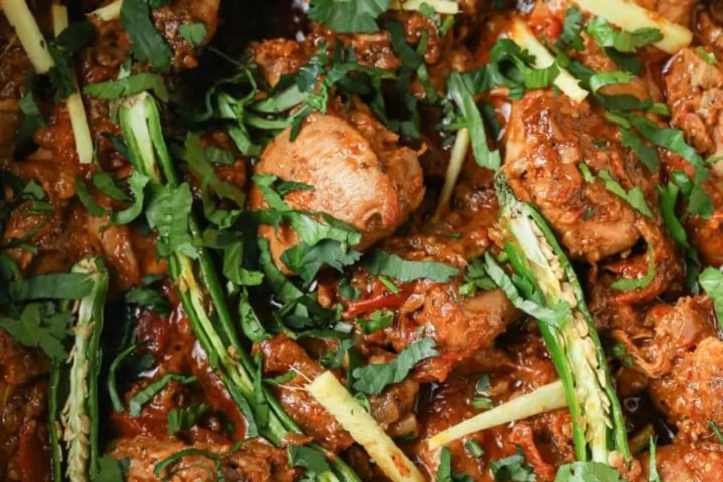 دجاج كاراهي مع