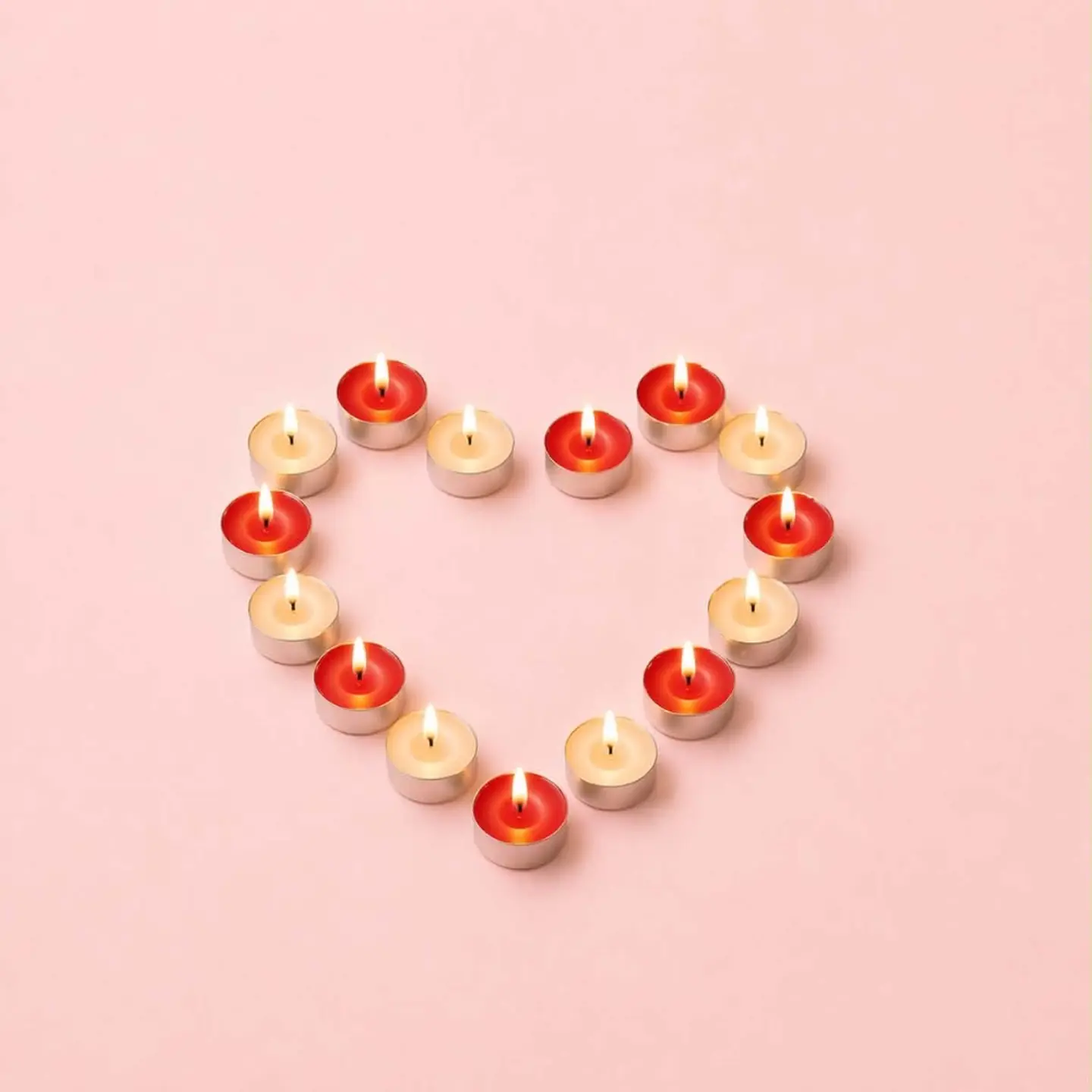 شموع دائرية