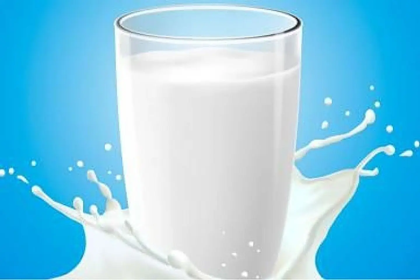 حليب اللوز