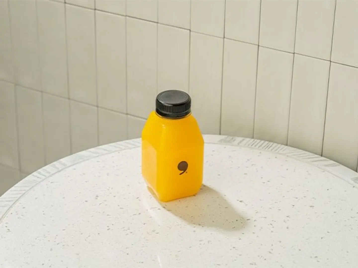 عصير برتقال طبيعي