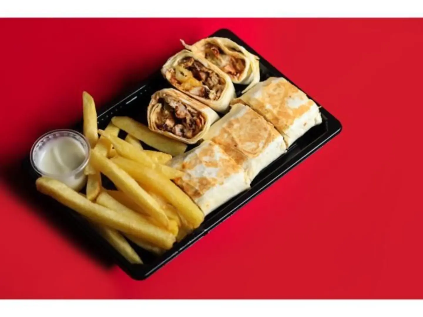 صحن عربي وسط