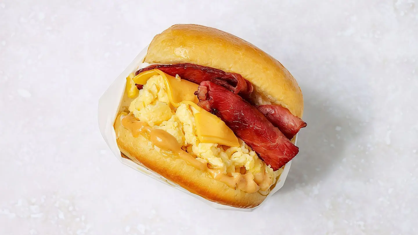 Scrambled Bacon Bun