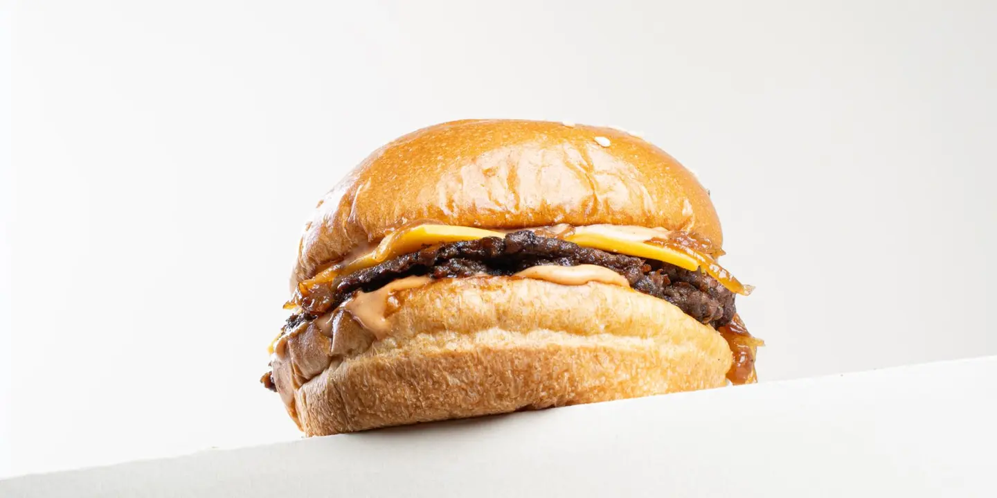 برجر لحم مشوي