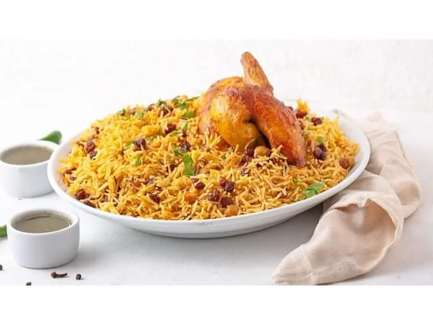 نصف دجاجة شواية مع ارز بخاري