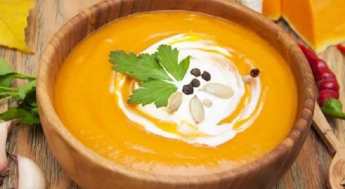 شوربة قرع بالزنجبيل