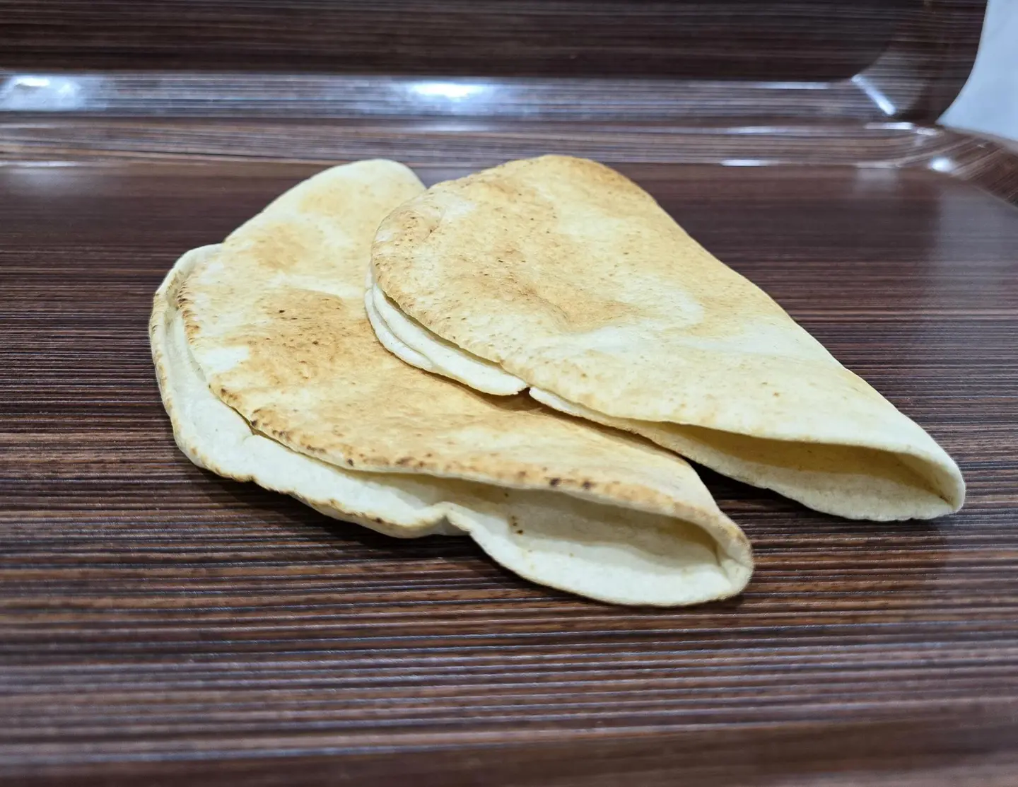 خبز عربي