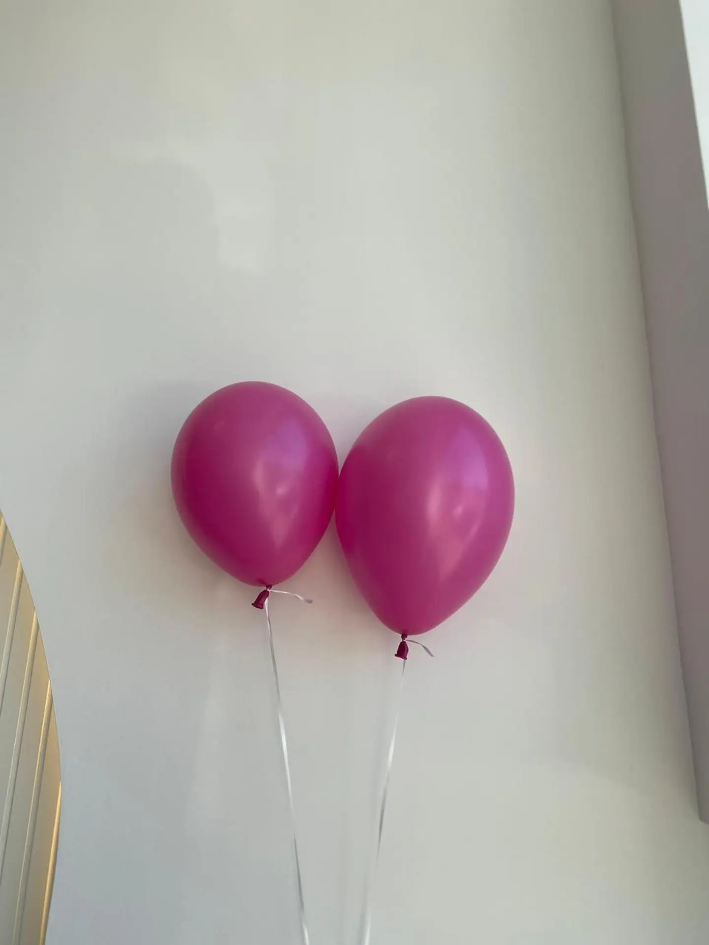 بالونات هيليوم فوشيه