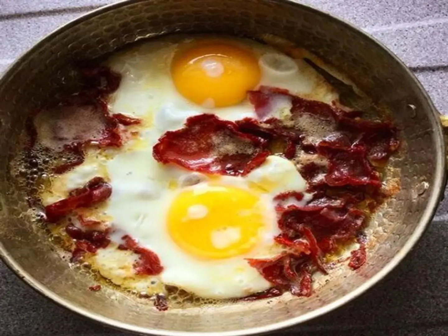 Egg Plate With Pastrami