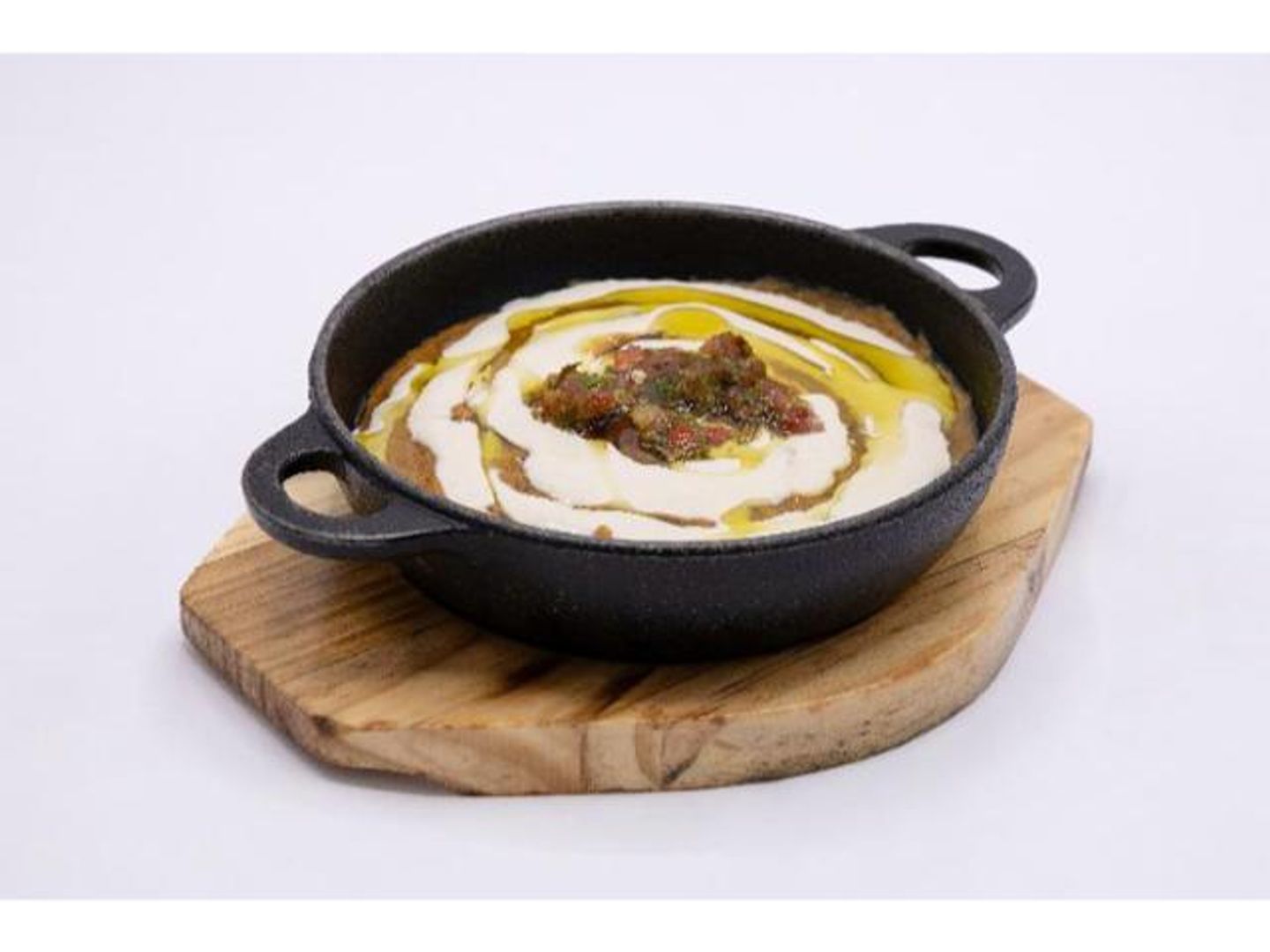 فول طاوه مع التونة