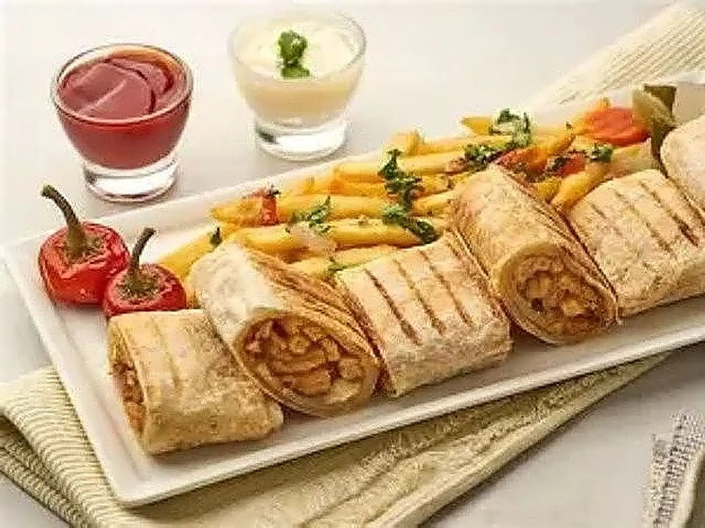 وجبة شاورما عربي دجاج