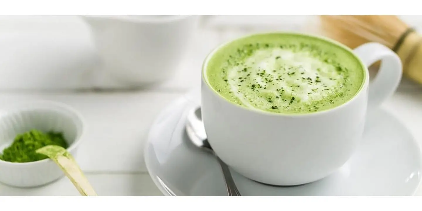 ماتشا لاتي ساخن