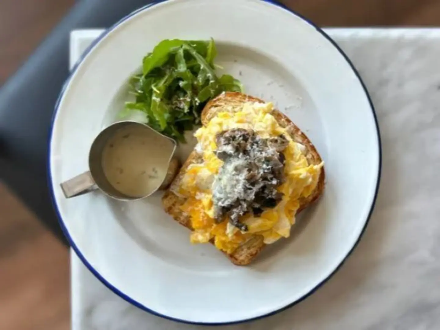 كريمي ترفل سكرمبل